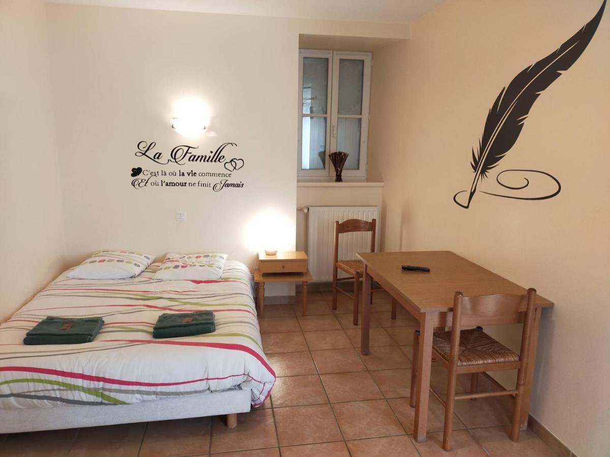 Chambres D'Hotes De L'Auberge L'Astrassadou Rézentières 외부 사진