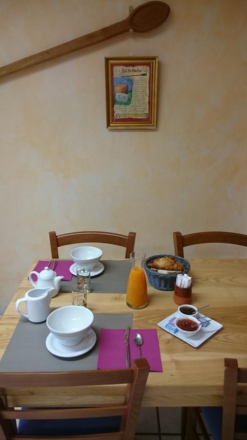Chambres D'Hotes De L'Auberge L'Astrassadou Rézentières 외부 사진