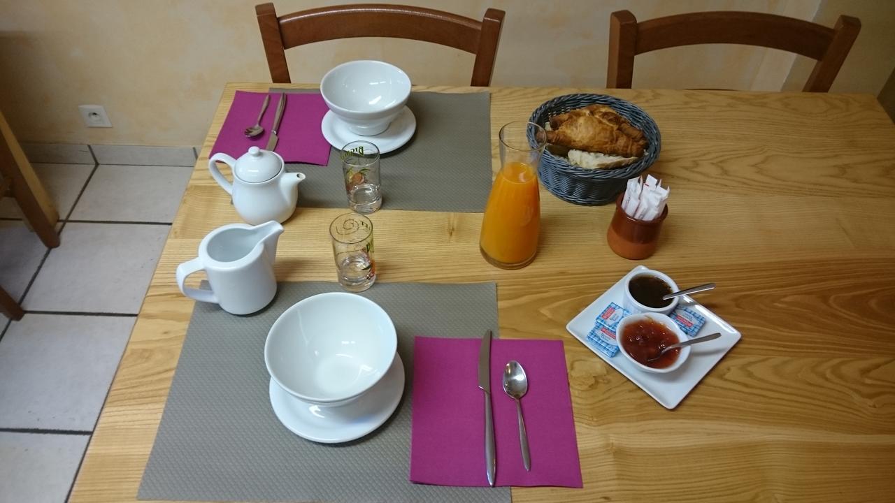 Chambres D'Hotes De L'Auberge L'Astrassadou Rézentières 외부 사진