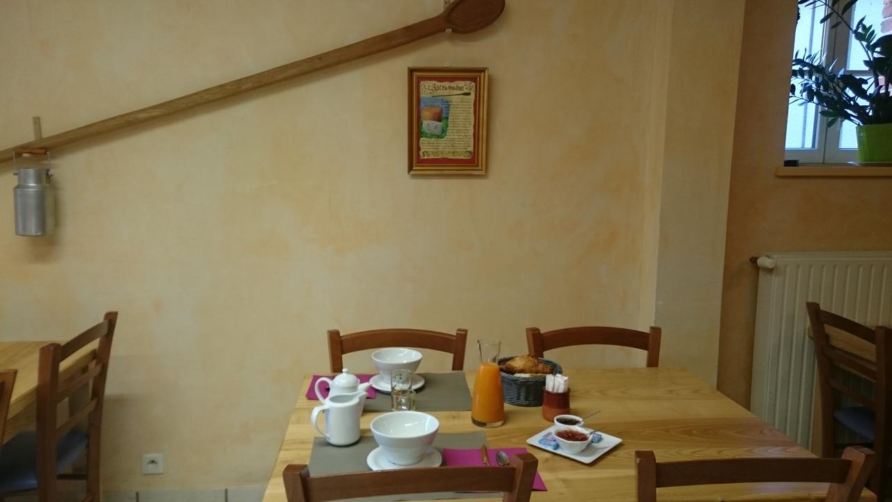 Chambres D'Hotes De L'Auberge L'Astrassadou Rézentières 외부 사진